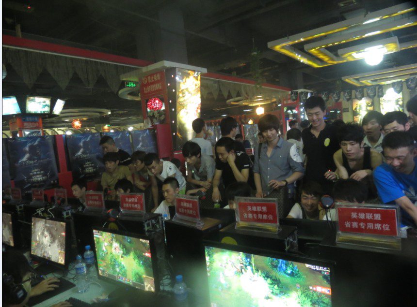 接替HUNDER，Heroic分析师Xizt在Major期间暂任主帅